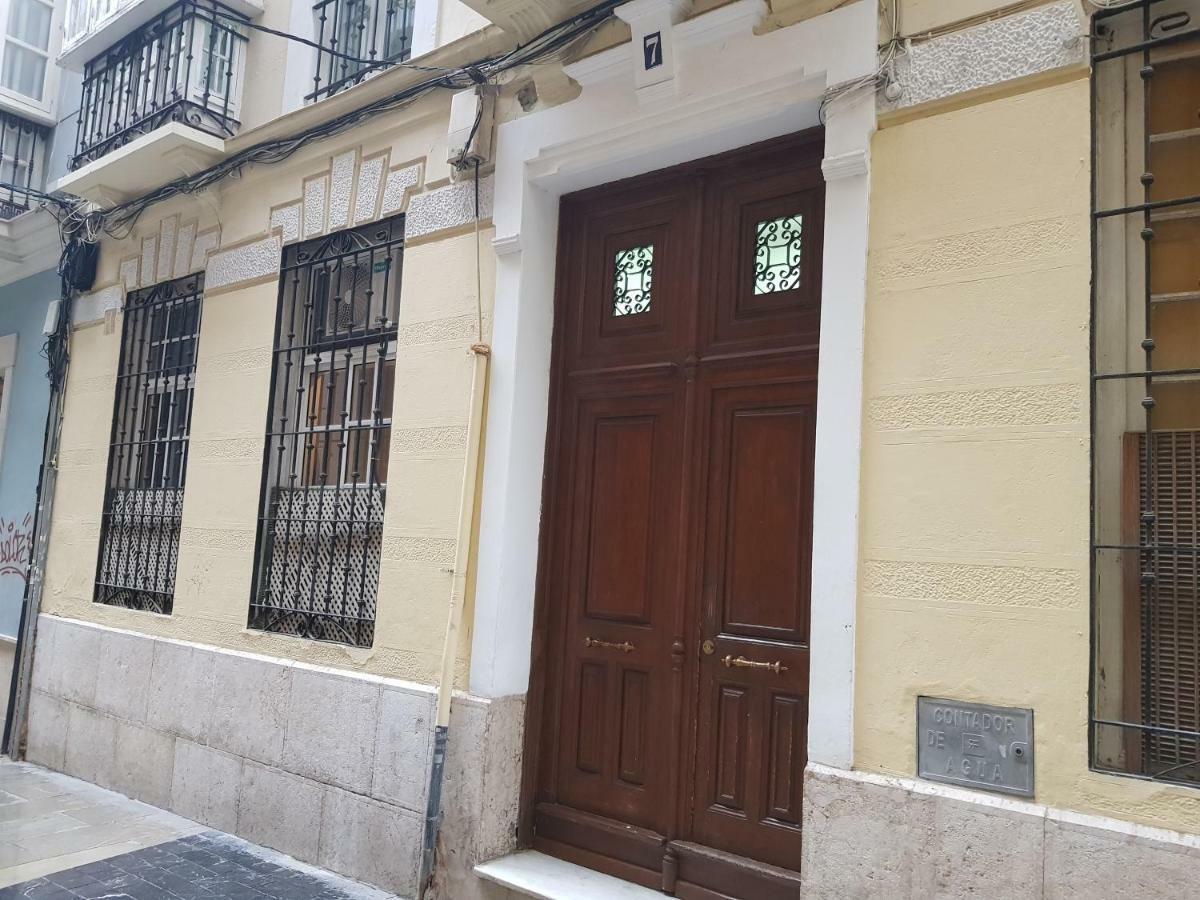 Julias Apartment Malaga Bagian luar foto